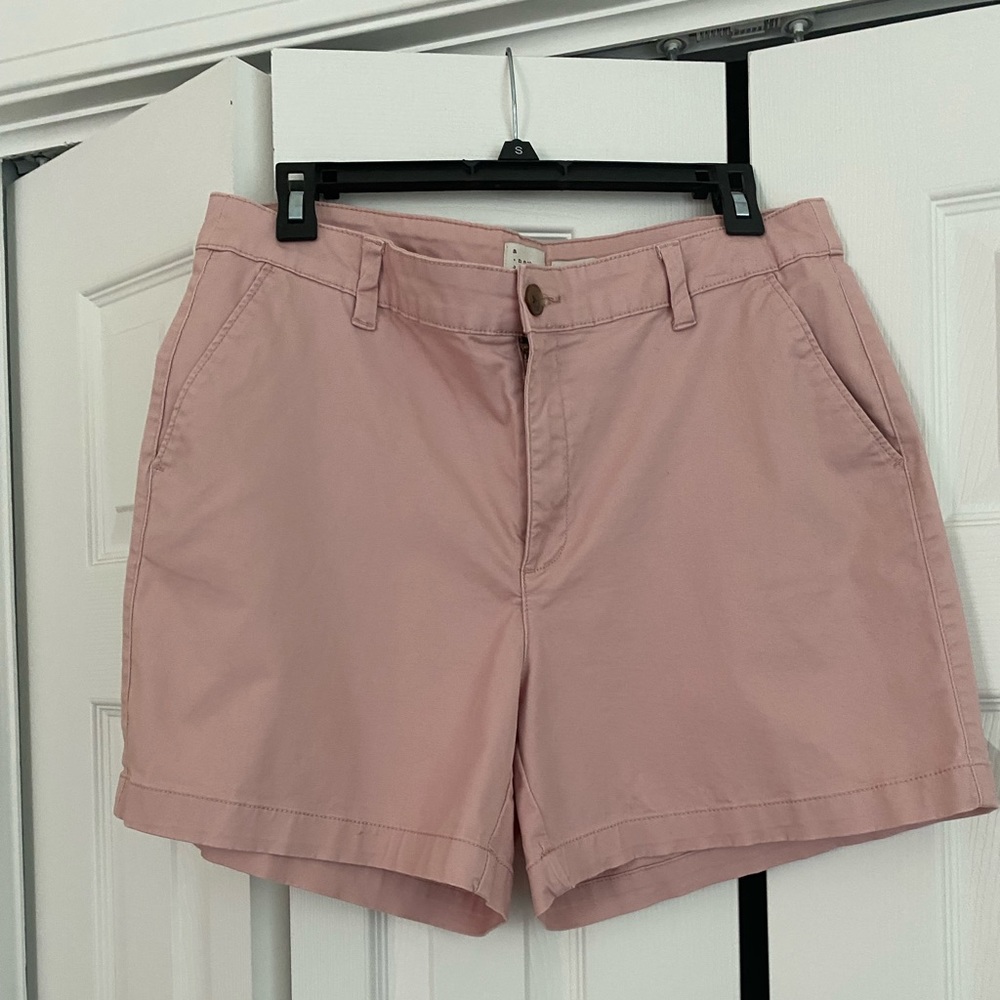 Women’s shorts size 12